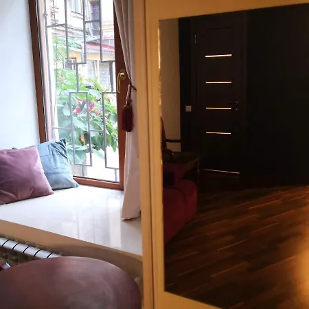 Apartment затишні апартаменти, вулиця дерибасівська, 13
