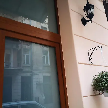 затишні апартаменти, вулиця дерибасівська, 13 Apartment