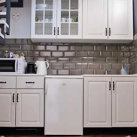 затишні апартаменти, вулиця дерибасівська, 13 Apartment