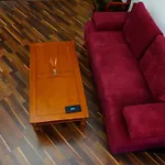 затишні апартаменти, дерибасівська * Odessa